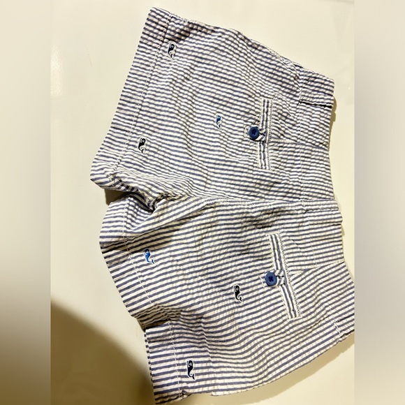 Vineyard Vines Vineyard striped embroidered whale shorts size 2 - Picture 4 of 4